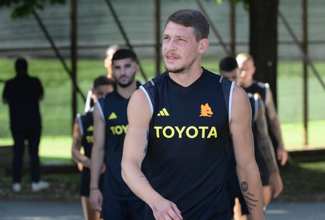 Roma, secondo giorno di ritiro. L’allenamento a Trigoria – FOTO GALLERY - immagine 27