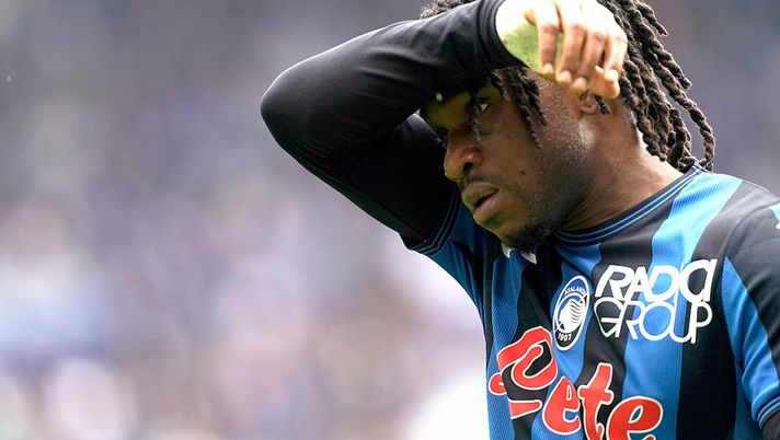 Lookman non si presenta agli allenamenti. Ecco cosa rischia da contratto - immagine 1