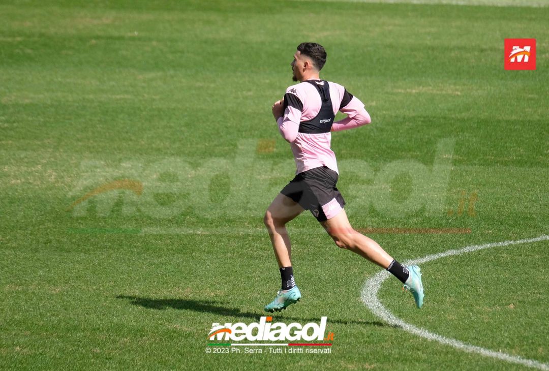 FOTO PALERMO, Davide Bettella si prepara al rientro in gruppo (GALLERY) - immagine 3