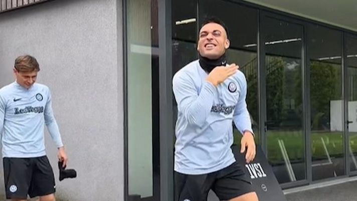 L’Inter torna alla Pinetina: Barella e Lautaro “senza voce” L’Inter torna alla Pinetina: Barella e Lautaro “senza voce” - immagine 1