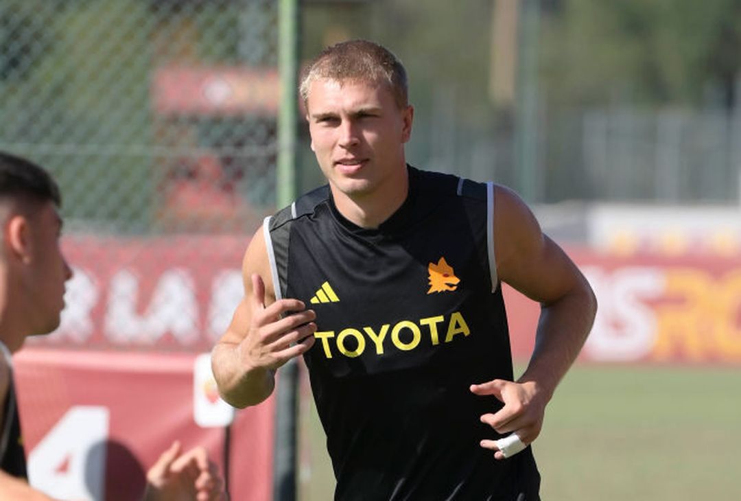 Roma, a Trigoria si lavora per preparare la sfida al Servette – FOTO GALLERY - immagine 22