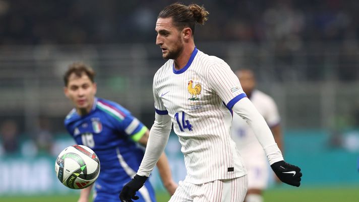 MILAN, ITALY - NOVEMBER 17: Adrien Rabiot of France in action during the UEFA Nations League 2024/25 League A Group A2 match between Italy and France at on November 17, 2024 in Milan, Italy. (Photo by Marco Luzzani/Getty Images) Marsiglia