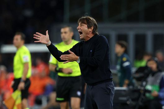 Getty Images Conte: “Genoa? L’anno scorso ci stava facendo perdere lo scudetto! Il Napoli campione deve…”- immagine 2