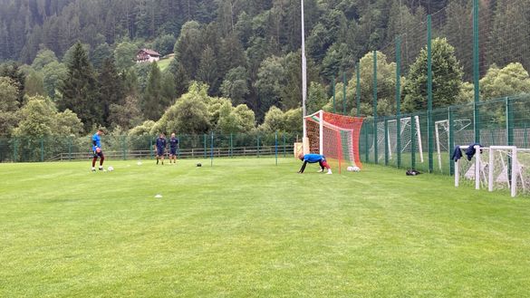 L’allenamento mattutino a Pinzolo: Radonjic in gruppo, prima seduta per Ricci-Tameze- immagine 6