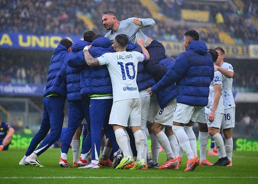 Inter, 2 stagisti Sky esultano al gol. Longhi: “Richiesta di qualche collega curiosa visto…”- immagine 2