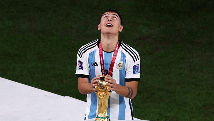 Dybala: “Dopo il mondiale ho pianto pensando a mio padre. Meritava di alzare la coppa” - immagine 1