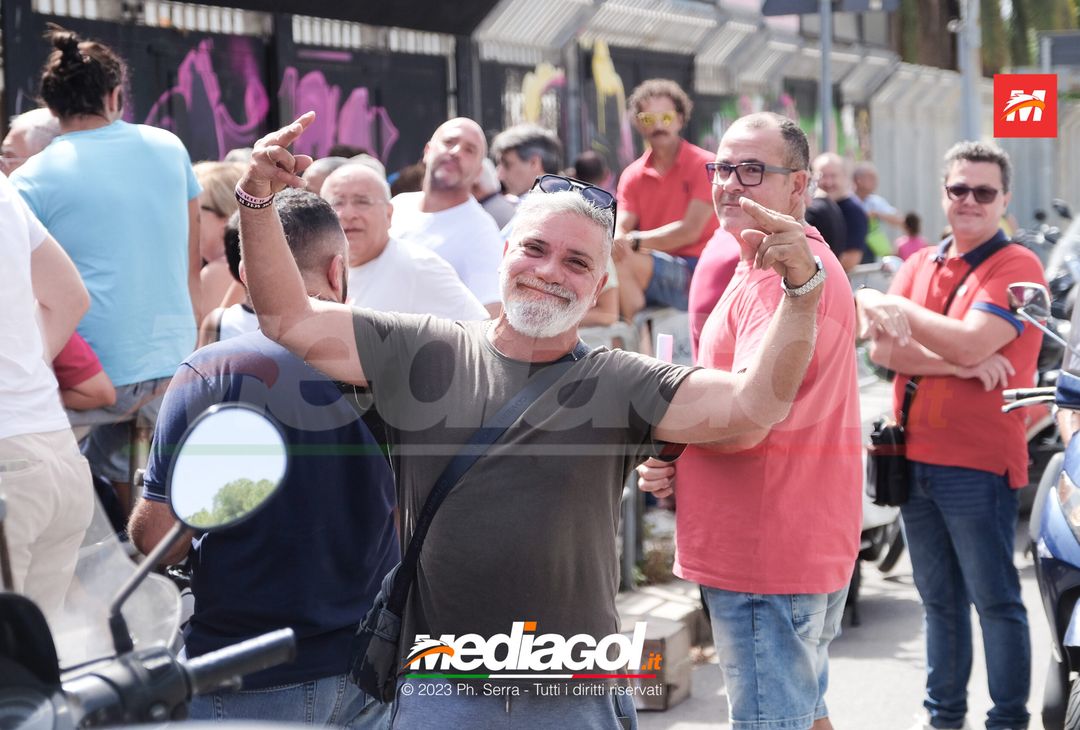 FOTO Palermo, fila al Barbera. Tifosi ritirano la tessera dell’abbonamento (GALLERY) - immagine 4