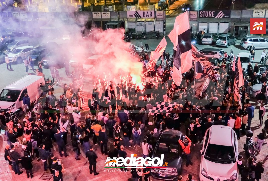 FOTO PALERMO, cori e fumogeni al Barbera: festa per i 122 anni del club (LA GALLERY) - immagine 44
