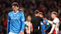 Champions, figuraccia Napoli: il PSV vince 6-2. L’Inter passa 4-0, Mourinho ancora ko