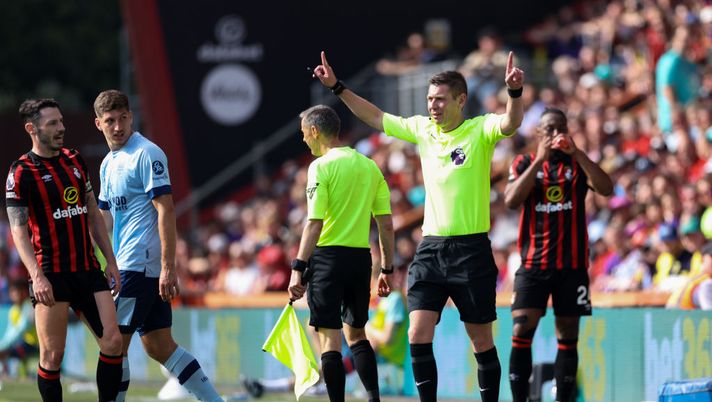 La Premier vota per tenere il Var e varare il fuorigioco semiautomatico - immagine 1