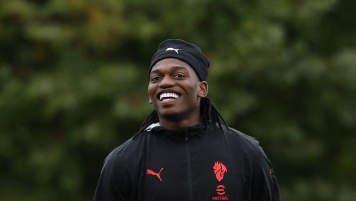 Milan-Napoli, Allegri sorride: Leao in gruppo anche oggi. Pienamente recuperato