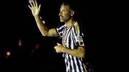Barzagli posta, Dybala e Douglas Costa rispondono: “È tornato Barzaglione”