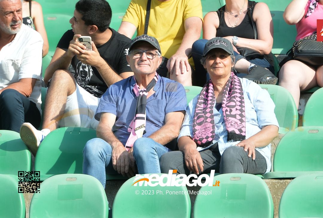 FOTOTIFO Palermo-Feralpisalò 3-0, gli scatti ai tifosi al “Renzo Barbera” (GALLERY) - immagine 77