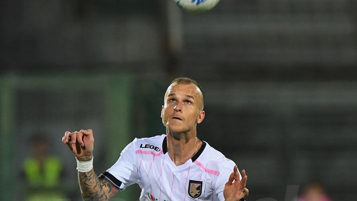 VENICE, ITALY - APRIL 27:  Aljaz Struna of US Citta di Palermo in action during the serie B match between Venezia FC and US Citta di Palermo at Stadio Pier Luigi Penzo on April 27, 2018 in Venice, Italy.  (Photo by Alessandro Sabattini/Getty Images)  Serie C