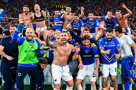 GENOA, ITALIA- SETTEMBRE 25: I giocatori della Sampdoria festeggiano il Derby vinto in Coppa Italia contro il Genoa (Foto di Simone Arveda/Getty Images). La Sampdoria davanti al mare in tempesta: solo la vittoria può salvarla- immagine 6