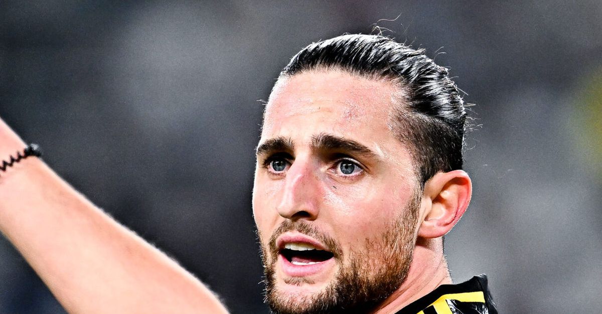 Calciomercato Milan, sfuma Rabiot? Ecco il possibile scenario Calciomercato Milan, sfuma Rabiot? Ecco il possibile scenario