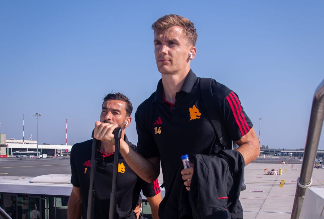 Fiumicino, la Roma parte per Verona: tornano Dybala e Pellegrini - immagine 24