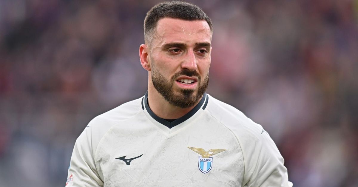 milan rivoluzione in difesa allegri ne vuole due scatto per mario gila e spunta kristensen da Pianetamilan.it milan rivoluzione in difesa allegri ne vuole due scatto per mario gila e spunta kristensen