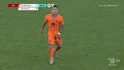 Inter, ansia Lautaro: si tocca l’adduttore, coscia fasciata in panchina