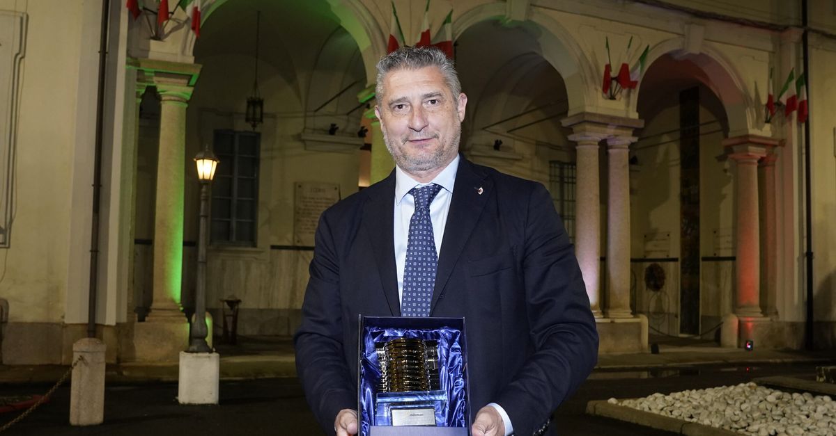 Milan, parte BMW in Tour: la presentazione di Massaro | LIVE News