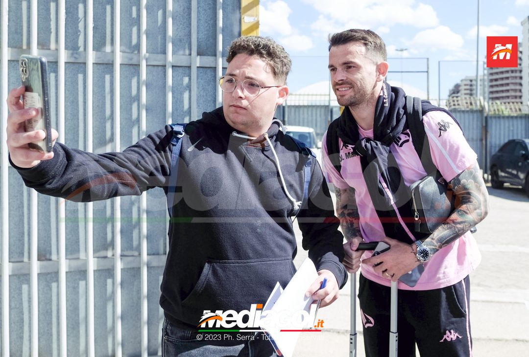 FOTO Venezia-Palermo, i Rosanero in partenza dal “Renzo Barbera” (GALLERY) - immagine 37