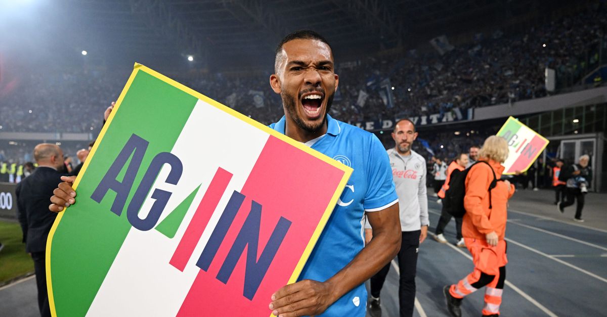 https://images2-gazzanet.gazzettaobjects.it/6jdgaF8ncwxrVeX4M_NinzebkQk=/1200x627/smart/www.calcionapoli1926.it/assets/uploads/202505/feb97214dbcc2e839b8adba0aa9cf052-scaled.jpg