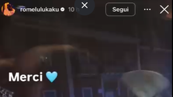 Lukaku innamorato dei tifosi, l’accoglienza a Capodichino è da brividi: “Merci”