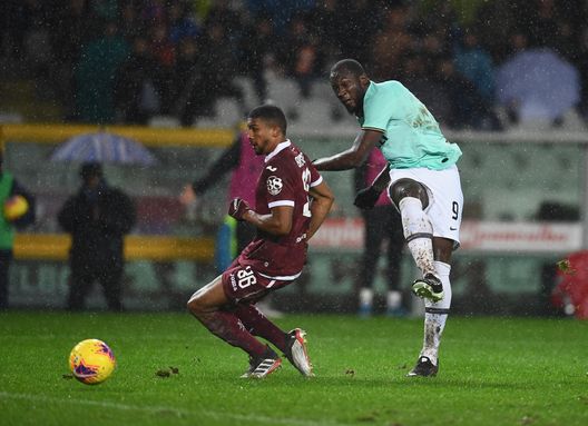 TURIN, ITALY - NOVEMBER 23: Romelu Menama Lukaku Bolingoli of FC Internazionale scores the third goal during the Serie A match between Torino FC and FC Internazionale at Stadio Olimpico di Torino on November 23, 2019 in Turin, Italy. (Photo by Claudio Villa - Inter/Inter via Getty Images ) La probabile formazione dell’Inter: Conte ritrova Lukaku, out Brozovic- immagine 2