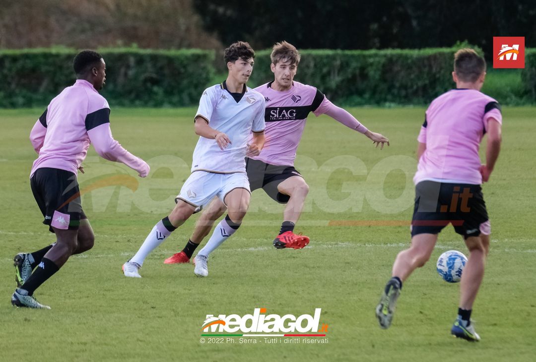 FOTO, Test amichevole contro la Primavera per la squadra di Mister Corini (GALLERY) - immagine 121