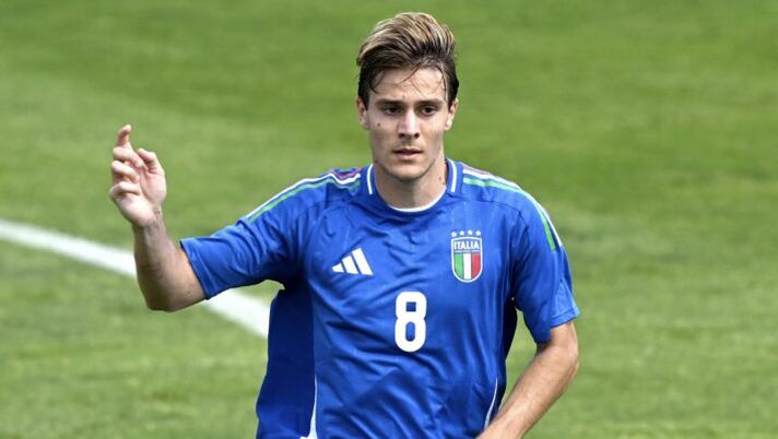 FLORENCE, ITALY - JUNE 05: Nicolò Fagioli of Italy in action during the Friendly Match beteween Italy and Italy U20 at Centro Tecnico Federale di Coverciano on June 05, 2024 in Florence, Italy. (Photo by Claudio Villa/Getty Images) Spalletti su Fagioli: “Ha visioni palla al piede che altri non hanno: mi avevano criticato ma…” - immagine 1