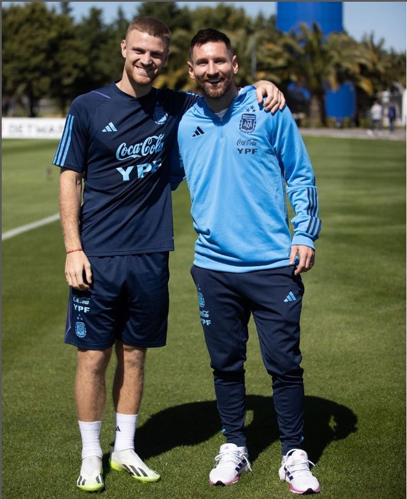 Che coppia! Beltran con Messi: l’attaccante viola realizza il suo sogno (FOTO)- immagine 2