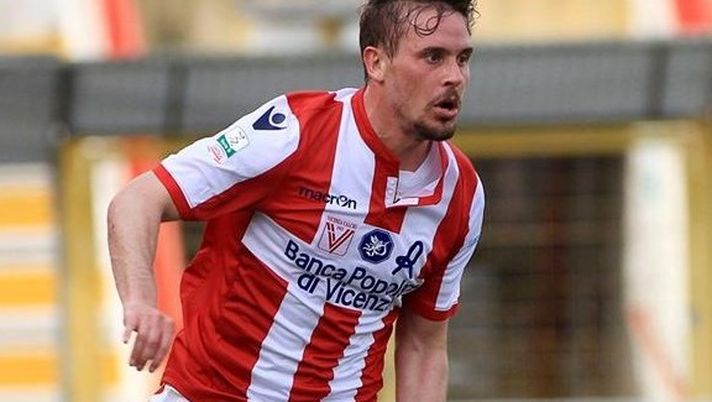 Vicenza, offese agli arbitri e squalifiche per Signori e Vigorito Vicenza, offese agli arbitri e squalifiche per Signori e Vigorito - immagine 1