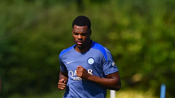 Ts – Inter, Dumfries rinnova con la Premier in testa. La prossima estate… - immagine 1