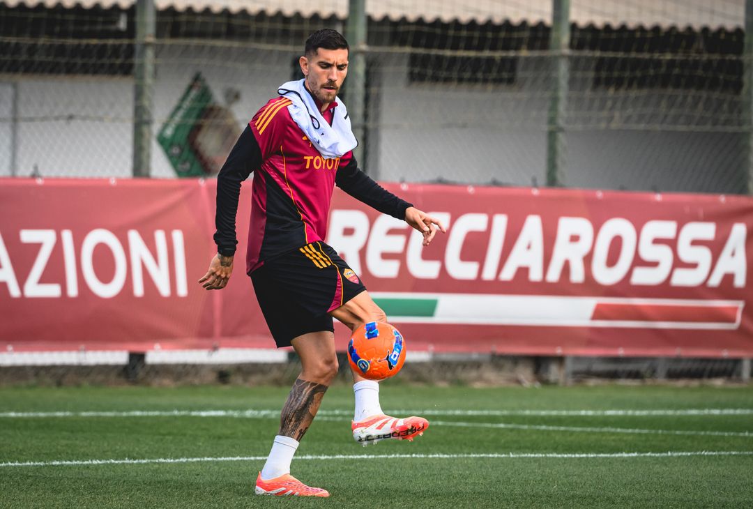 Trigoria, Roma in campo per l’allenamento del venerdì – FOTO GALLERY - immagine 19