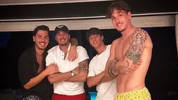 Zaniolo scatenato a Formentera, è lui il re dei playboy: “Due di picche? Non pervenuti”