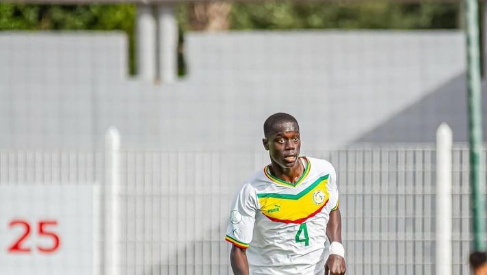 El Hadj Malick Cissé, difensore centrale senegalese classe 2008. (Foto presa dal profilo Instagram del calciatore) Calciomercato Milan: in arrivo Cissé, difensore senegalese classe 2008 - immagine 1