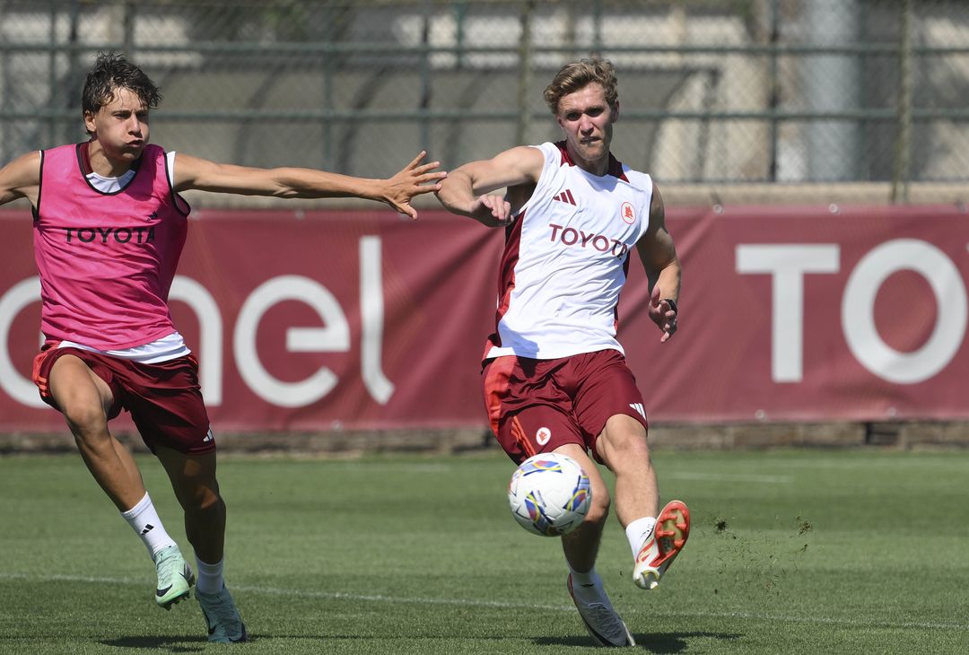 Roma, quinto giorno di ritiro a Trigoria – FOTO GALLERY - immagine 15