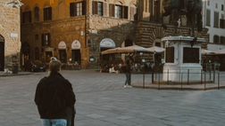 FOTO – Gosens si gode Firenze con sua moglie e suo figlio