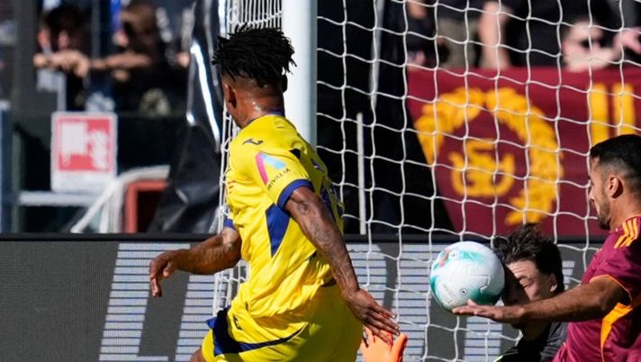 GETTY IMAGES Verona, quanti errori! La Roma vince 2-0 - immagine 1