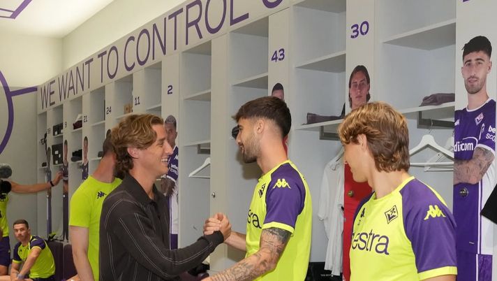 Bove torna al Viola Park: “Che bello rivederti, Edo!” tra abbracci ed emozioni - immagine 1