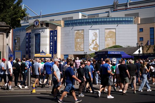 Premier League, paura allo Stamford Bridge: arrestato un tifoso con un fucile giocattolo- immagine 2