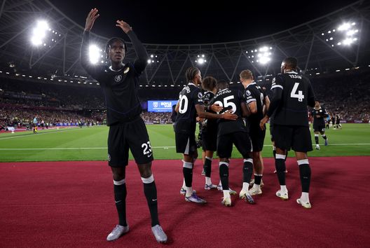 LONDON, ENGLAND - AUGUST 22: Trevoh Chalobah of Chelsea gestures to fans after his team score forth goal during the Premier League match between West Ham United and Chelsea at London Stadium on August 22, 2025 in London, England. (Photo by Justin Setterfield/Getty Images)