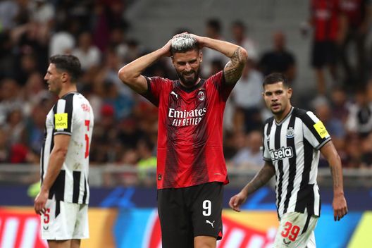 (Photo by Marco Luzzani/Getty Images) Il Milan non sfonda il muro del Newcastle: senza reti l’esordio Champions- immagine 2