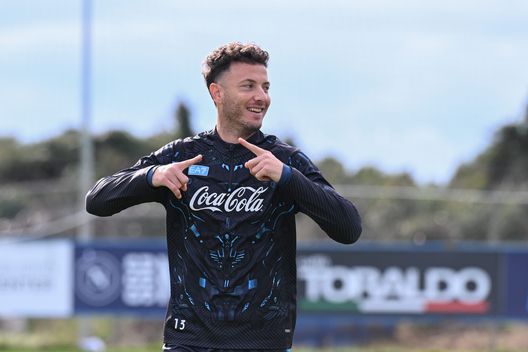 NAPLES, ITALY - NOVEMBER 27: SSC Napoli player Amir Rrahmani attends the afternoon training Session at SSC Napoli Training Center in Castel Volturno (Caserta) on November 27, 2025 in Naples, Italy. (Photo by SSC NAPOLI/SSC NAPOLI via Getty Images)