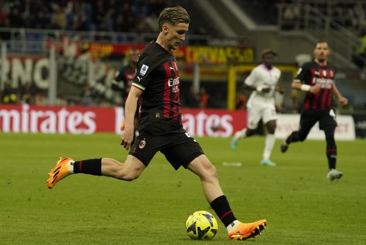 (Photo by Pier Marco Tacca/AC Milan via Getty Images) Chukwueze-Saelemaekers due anni dopo: parabole completamente inverse- immagine 2