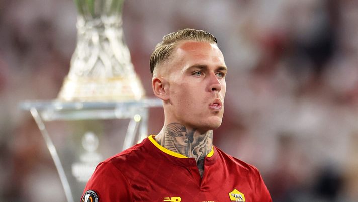 Mercato Roma, Il Feyenoord pensa a Karsdorp come sostituto di Geertruida - immagine 1