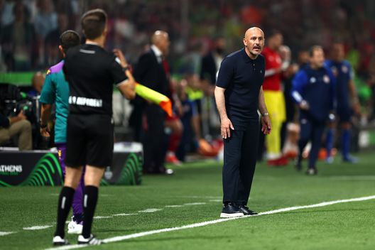 Italiano saluta da leone in gabbia. Una ferita indelebile per lui- immagine 2