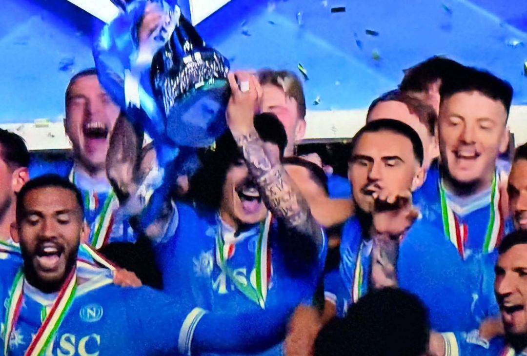 Il Napoli è SuperCampione: la premiazione degli azzurri – LA GALLERY - immagine 5