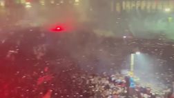 Scudetto al Napoli: Piazza del Plebiscito è una bolgia al fischio finale | VIDEO