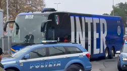 VIDEO FCIN1908 / Inter pronta per la sfida contro il Verona: l’arrivo del pullman